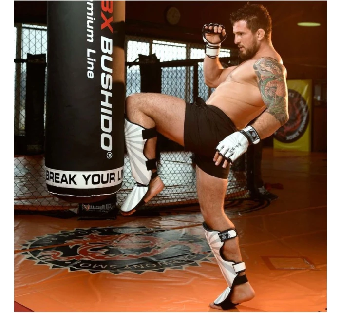 Chrániče holenních kostí M - Japonsko Chrániče holenních kostí M - Japonsko