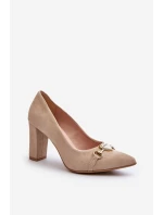 model 21652560 Velurové lodičky na podpatku se srdcem cappuccino - Zazoo model 21652560 Velurové lodičky na podpatku se srdcem cappuccino - Zazoo