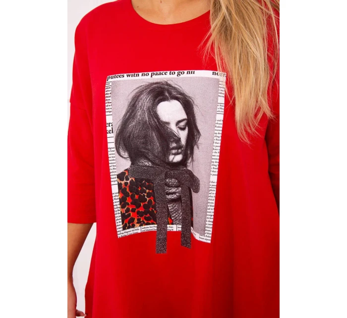 Šaty s potiskem a rozšířenou spodní částí červené Šaty s potiskem a rozšířenou spodní částí červené