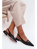 Kožené sandály na nízkém podpatku Maciejka K7449-01 Černé