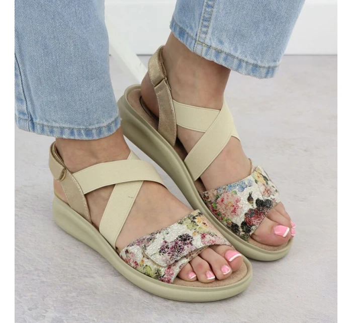 W pohodlné sandály model 21250559 - JEZZI W pohodlné sandály model 21250559 - JEZZI