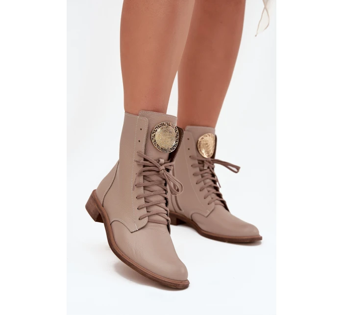 Kožené dámské kotníkové boty na plochém podpatku se zlatým detailem Zazoo 3084 béžové
