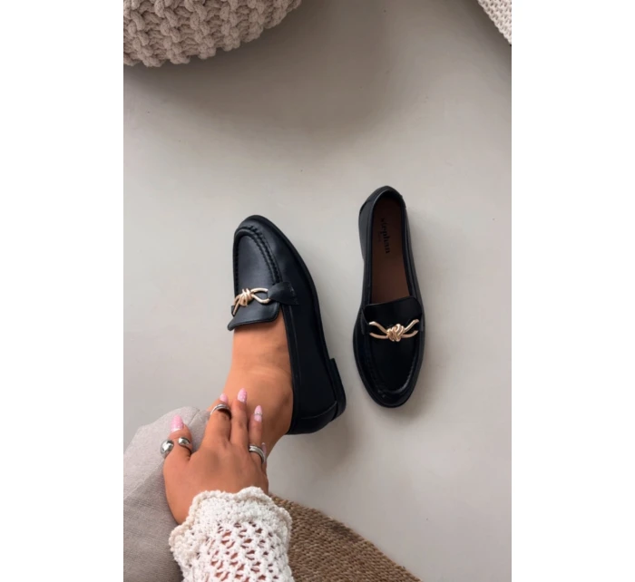 Dámské loafersy s ozdobným detailem – černé Rosynne