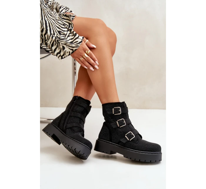 Zateplené boty se zdobením černé model 21670727 - Boto Zateplené boty se zdobením černé model 21670727 - Boto