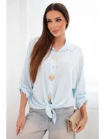 Dámská košile s model 22018648 ozdobnými knoflíky a límečkem modrá - K-Fashion Dámská košile s model 22018648 ozdobnými knoflíky a límečkem modrá - K-Fashion