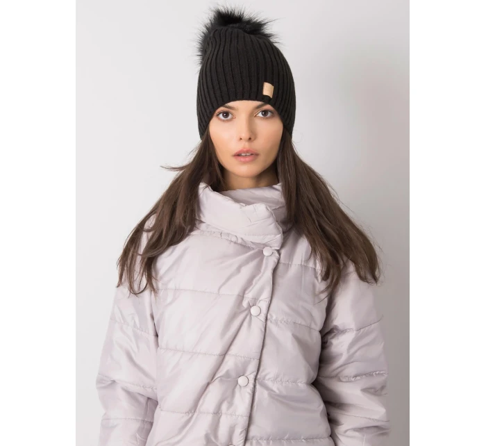 Dámská čepice.30 černá