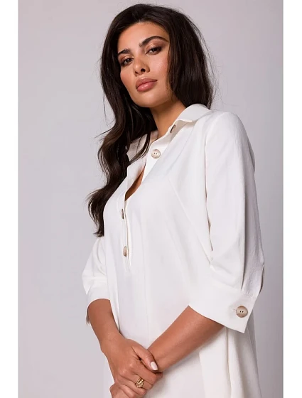 model 18410150 Rozšířené košilové šaty krémové - BeWear model 18410150 Rozšířené košilové šaty krémové - BeWear