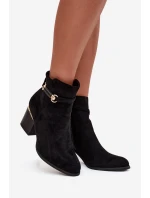 Dámské zimní kozačky na podpatku s ozdobným páskem Černé model 21711606 - Boto