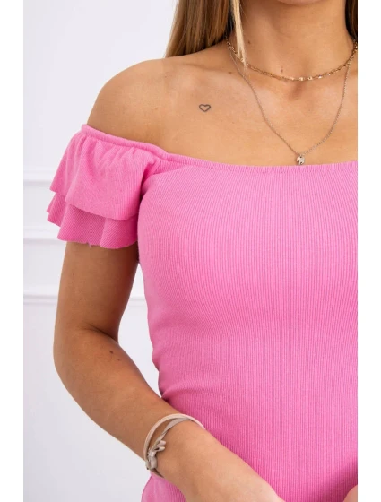 Žebrované šaty s volánky ve světle růžové barvě Žebrované šaty s volánky ve světle růžové barvě