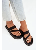 Materiálové dámské pantofle s pásky a zlatým detailem Černé Farielle