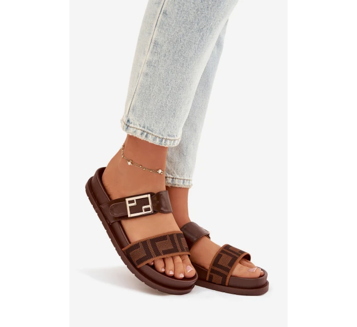 Dámské pantofle s zlatým sponou hnědé Fiorisse