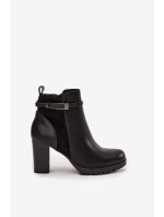 Dámské botky na podpatku s páskem Mirielle – černé Dámské botky na podpatku s páskem Mirielle – černé