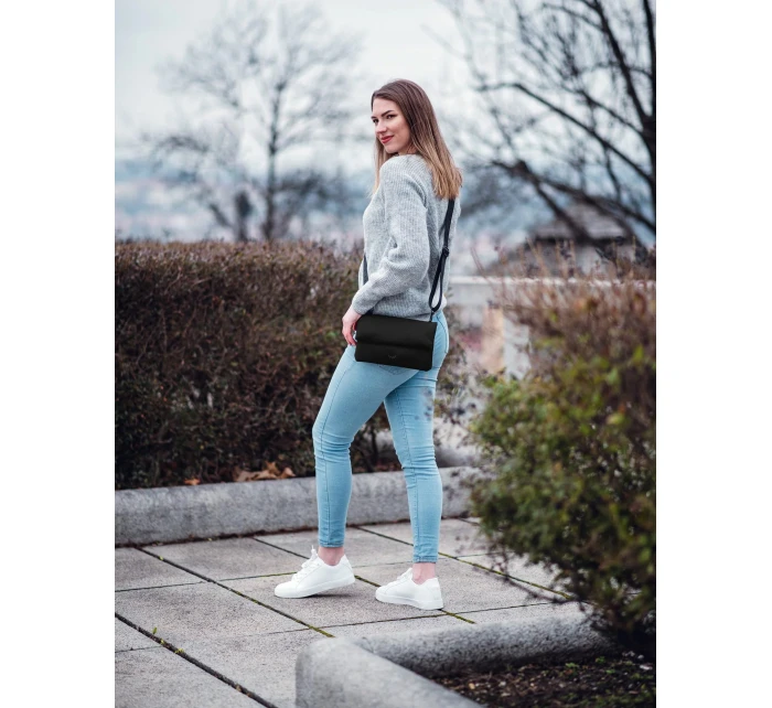 Kabelka VUCH Yella Black