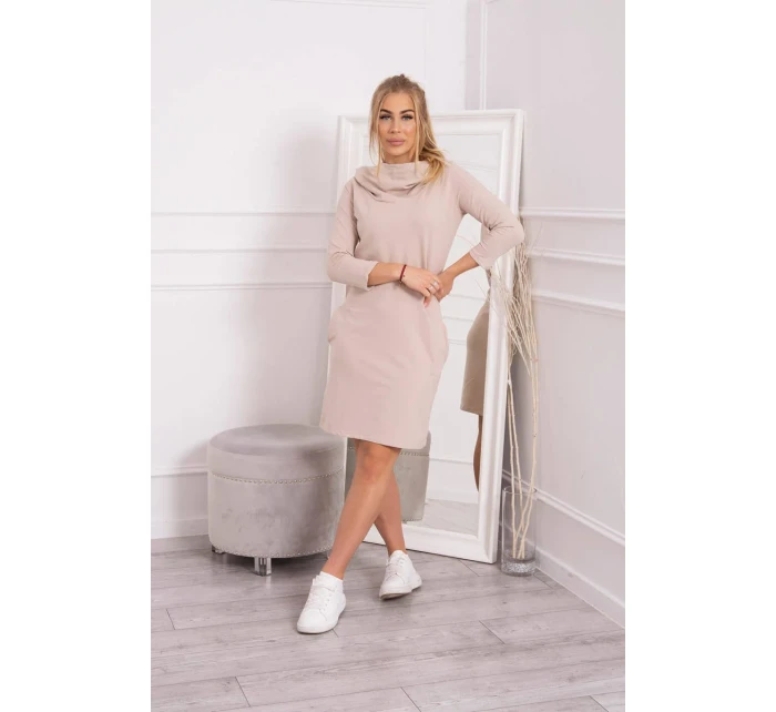 Šaty s kapucí a kapsami béžové