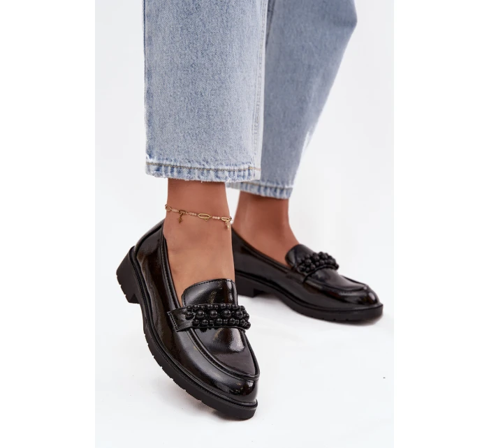 Dámské lakované mokasíny s korálky S.Barski model 21713917 Černé - D&A