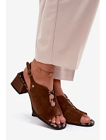 Sandály z přírodního semiše na podpatku Maciejka K7521-14 Hnědé