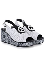 Dámské kožené sandály na platformě bílé S.Barski 7014 Dámské kožené sandály na platformě bílé S.Barski 7014