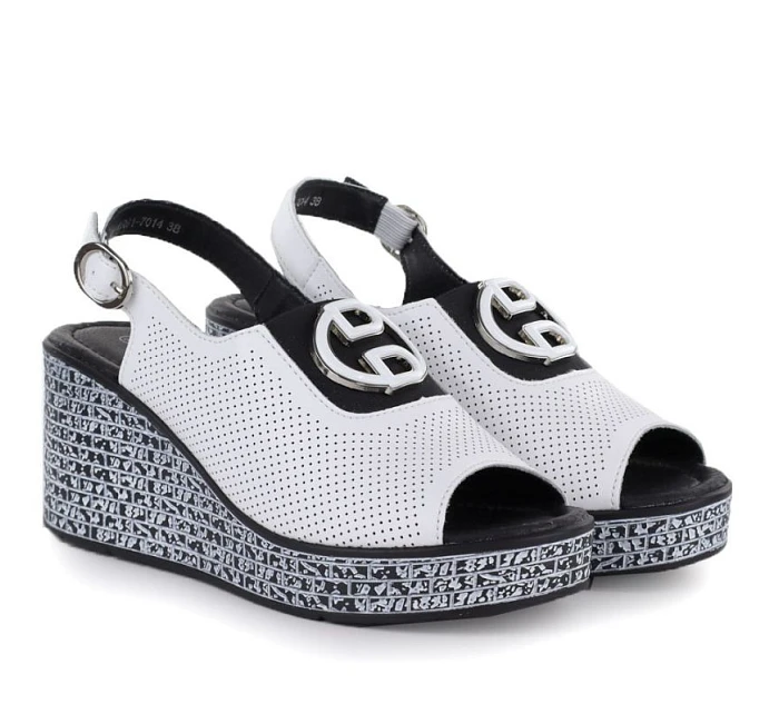 Dámské kožené sandály na platformě bílé S.Barski 7014 Dámské kožené sandály na platformě bílé S.Barski 7014