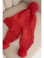 Dámská zimní čepice s vlnou, kšiltem a bambulemi K475 červená