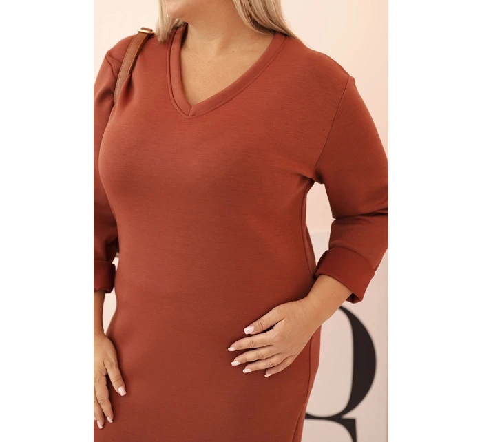 Dámské šaty Plus Size máslové s výstřihem do V a rukávem hnědé