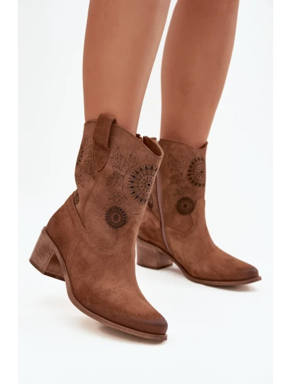 Semišové kožené dámské boty s výřezy na podpatku Zazoo 3844 hnědé Semišové kožené dámské boty s výřezy na podpatku Zazoo 3844 hnědé