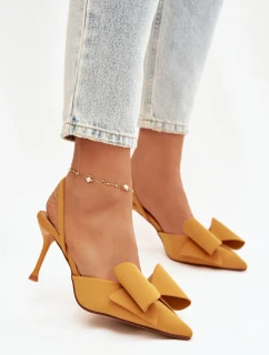 Podpatky s odhalenými a mašlí Žluté model 21915059 - Boto