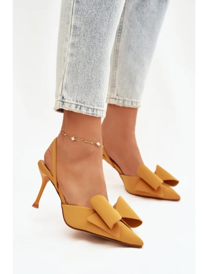 Podpatky s odhalenými a mašlí Žluté model 21915059 - Boto