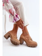 Dámské polobotky na podpatku s ozdobou Camel model 21655233 - Boto Dámské polobotky na podpatku s ozdobou Camel model 21655233 - Boto