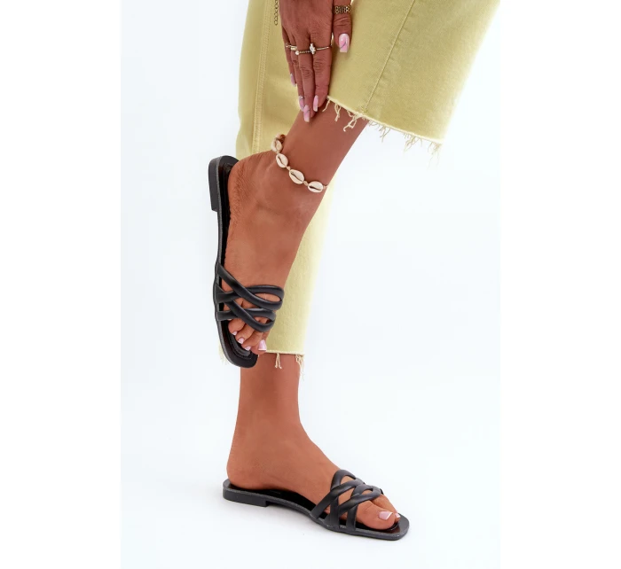 Dámské sandály z eko kůže na ploché podrážce černé model 21657564 - Boto Dámské sandály z eko kůže na ploché podrážce černé model 21657564 - Boto