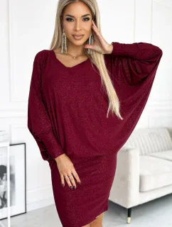 Dámské netopýří šaty ve vínové bordó barvě s brokátem a s výstřihem model 19328833 - numoco