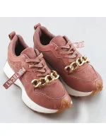 Růžové sportovní boty s řetízkem model 17209347 Růžové sportovní boty s řetízkem model 17209347