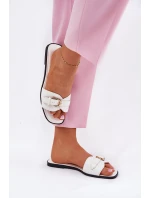 Ploché Dámské Pantofle Se Zlatou Přezkou Bílé model 21689698 - Boto Ploché Dámské Pantofle Se Zlatou Přezkou Bílé model 21689698 - Boto