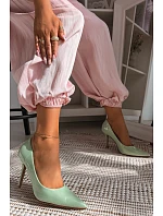 Klasické lakované lodičky z imitace kůže Zelené model 22092155 - Boto