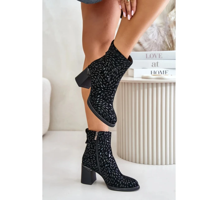 Dámské kotníkové boty na podpatku Černá model 21489396 - Inello