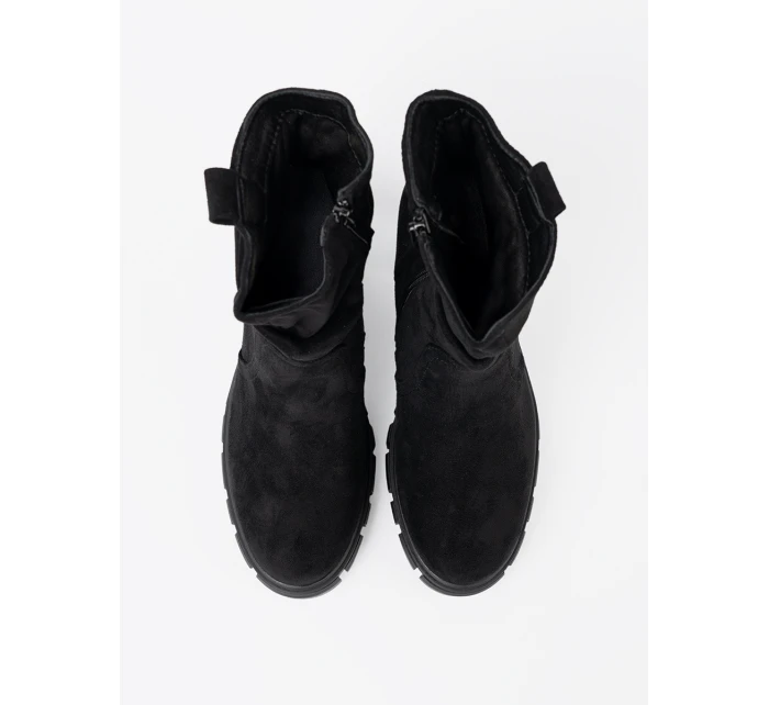 Jedinečné dámské černé  kotníčkové boty na širokém podpatku