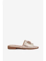 Dámské Sandály Na Plochém Podpatku S Ozdobou model 21696786 Zlaté - S.Barski Dámské Sandály Na Plochém Podpatku S Ozdobou model 21696786 Zlaté - S.Barski