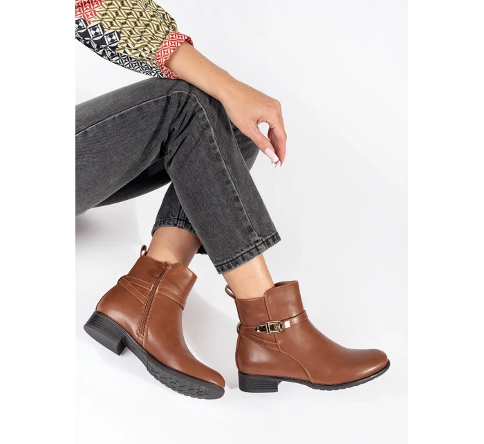 Módní kotníčkové boty hnědé dámské na širokém podpatku Módní kotníčkové boty hnědé dámské na širokém podpatku