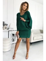 402-2 Netopýří šaty s výstřihem - lahvově zelené s brokátem