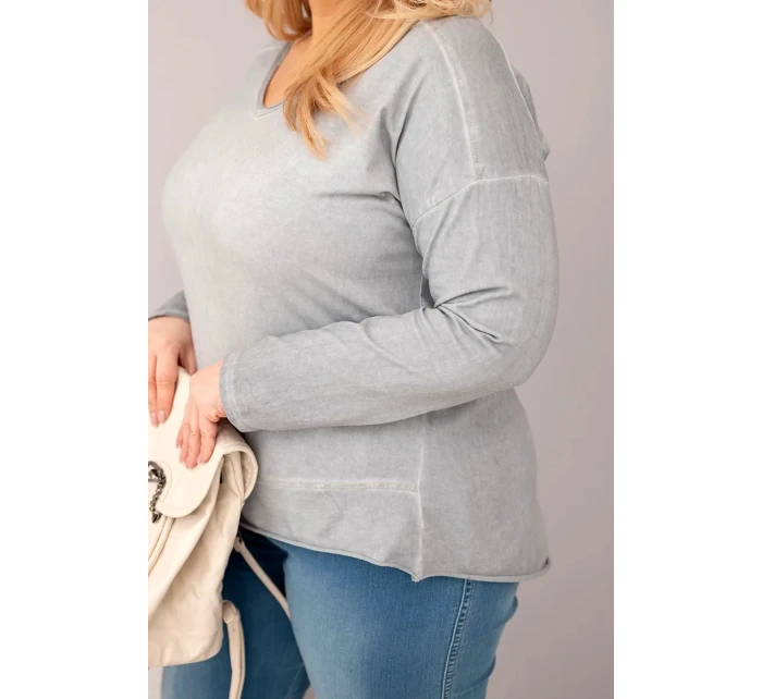 Dámská blůza Plus Size s V výstřihem a delším zadním dílem šedá