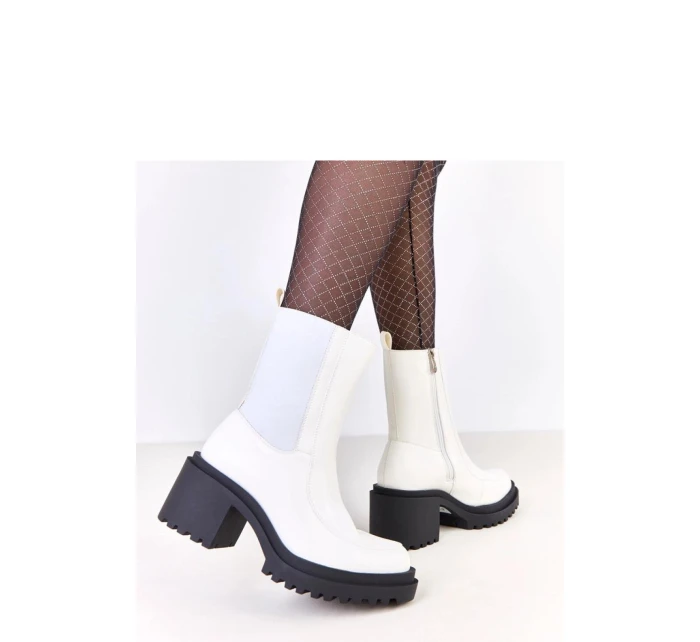 Boty na podpatku  model 219415 Solea