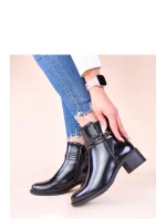 Boty na podpatku model 222370 Solea Boty na podpatku model 222370 Solea