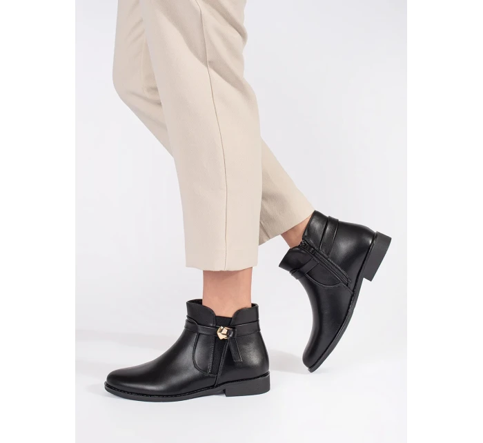 Trendy dámské kotníčkové boty na širokém podpatku Trendy dámské kotníčkové boty na širokém podpatku