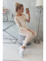 Velurová souprava s řasením na zadní straně béžová Velurová souprava s řasením na zadní straně béžová