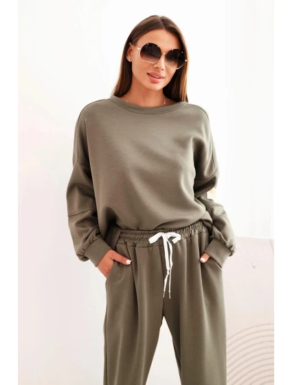 Komplet dámský máslový s volnou mikinou a kalhotami s nápisem LOVE khaki Komplet dámský máslový s volnou mikinou a kalhotami s nápisem LOVE khaki