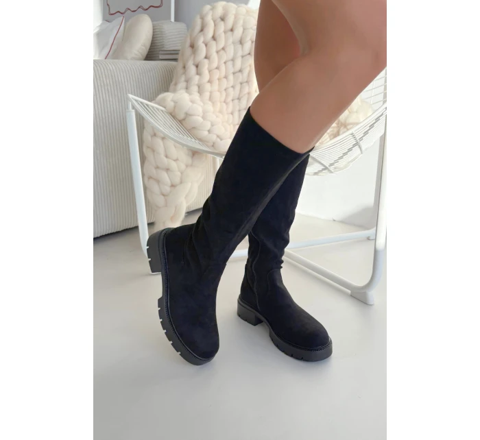 Dámské kozačky z eko semiše černé model 21821828 - Boto Dámské kozačky z eko semiše černé model 21821828 - Boto