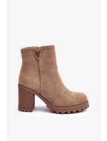 Dámské semišové kotníkové boty na vysokém podpatku se zdobením, béžová silná Dámské semišové kotníkové boty na vysokém podpatku se zdobením, béžová silná