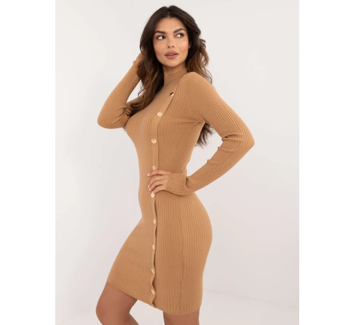 Šaty AT SK 2345 2.34 velbloudí Šaty AT SK 2345 2.34 velbloudí