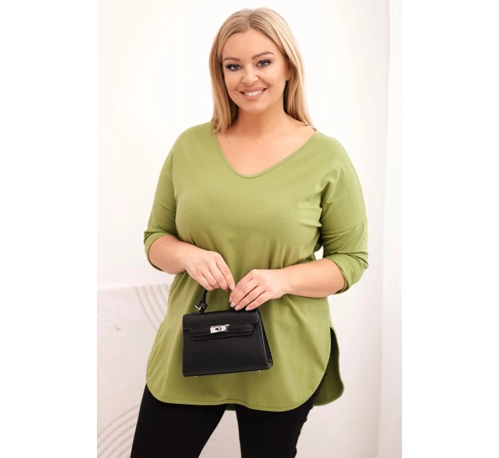 Dámská bavlněná blůza Plus Size s výstřihem do V a ohrnutým rukávem olivová Dámská bavlněná blůza Plus Size s výstřihem do V a ohrnutým rukávem olivová