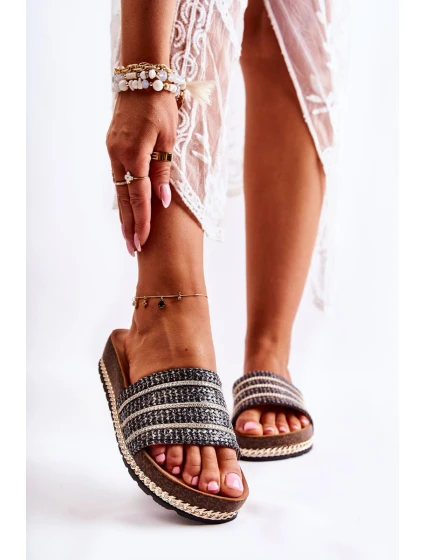 Dámské klasické pantofle s řetízkem Černá model 21588507 - S.Barski Dámské klasické pantofle s řetízkem Černá model 21588507 - S.Barski