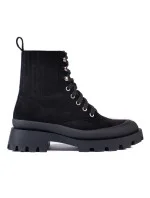 Moderní černé dámské kotníčkové boty na plochém podpatku Moderní černé dámské kotníčkové boty na plochém podpatku